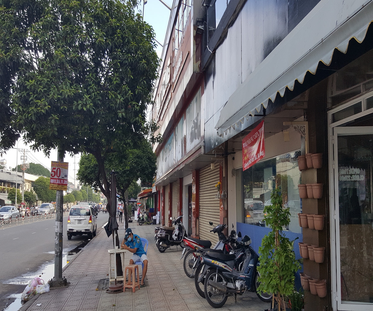 
Phần mặt tiền đường Thành Thái đều được cắt khúc cho thuê kinh doanh

