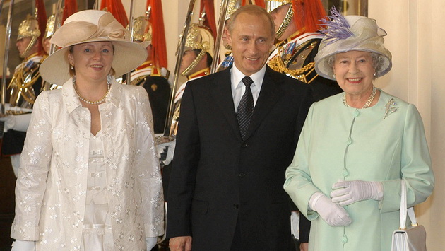 Hình ảnh ông Putin và vợ khi còn sát cánh bên nhau (6)