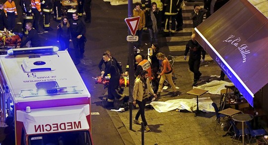 Một trong sáu địa điểm bị tấn công ở Paris tối 13-11. Ảnh: Reuters