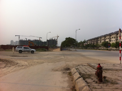 Soi hạ tầng loạt dự án chung cư giá rẻ dọc Đại lộ Thăng Long