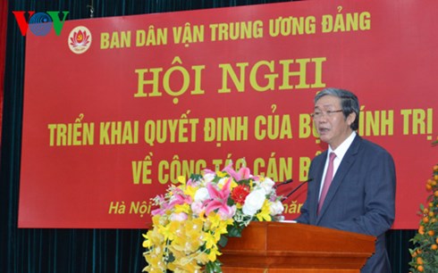 
Ông Đinh Thế Huynh phát biểu tại hội nghị
