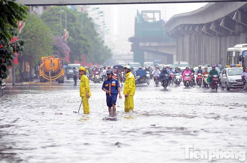 
Khu vực đường Nguyễn Trãi bị ngập nước.
