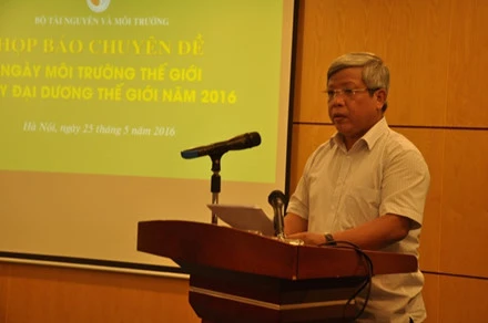 
Thứ trưởng Bộ TN&MT Nguyễn Linh Ngọc khẳng định, Bộ TN&MT  không “ém” thông tin về nguyên nhân cá chết 
