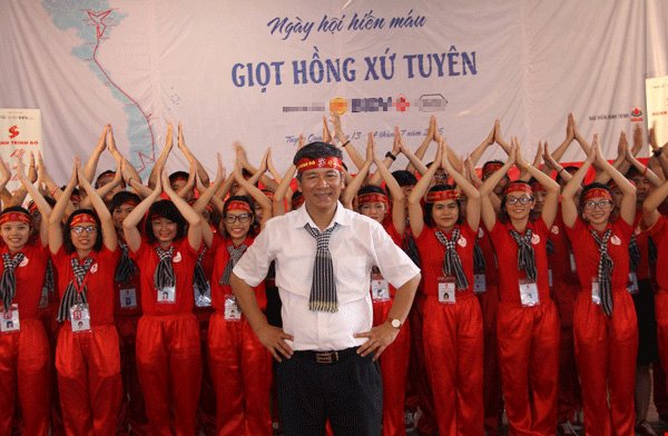 
GS Nguyễn Anh Trí tại buổi vận động hiến máu. Ảnh: Vương Tuấn
