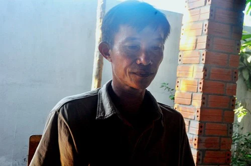
Ông Nguyễn Văn Bỉ bị khởi tố vì dựng chòi nuôi vịt.
