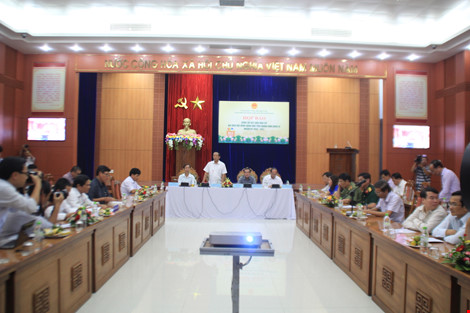 Buổi họp báo thông báo kết quả bầu cử. Tỉnh Quảng Nam đã chọn được 60 ĐB cho HĐND tỉnh nhiệm kỳ 2016-2021. Ảnh: LÊ PHI