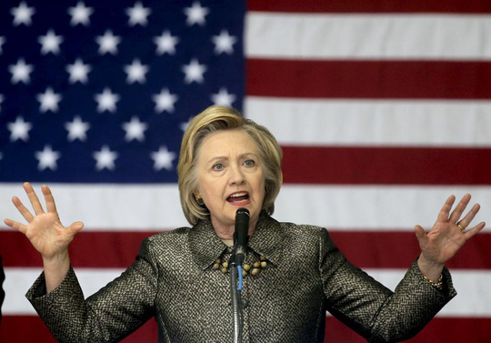 
Bà Clinton phát biểu tại bang Indiana tối 26-4. Ảnh: Reuters Hải Ngọc (Theo Reuters)
