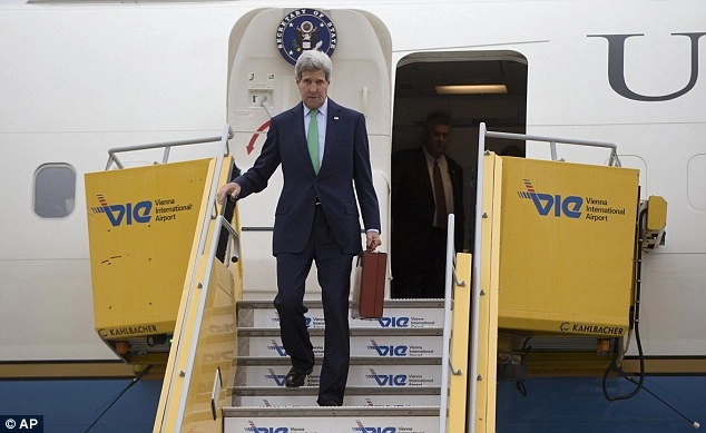 
Trong ba chiếc chuyên cơ đến Việt Nam lần này sẽ có một chiếc chở Ngoại trưởng John Kerry 
