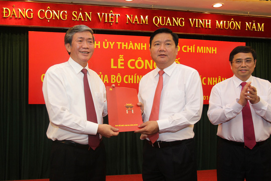 
Ông Đinh La Thăng nhận nhiệm vụ Bí thư Thành ủy TP HCM ngày 5-2.
