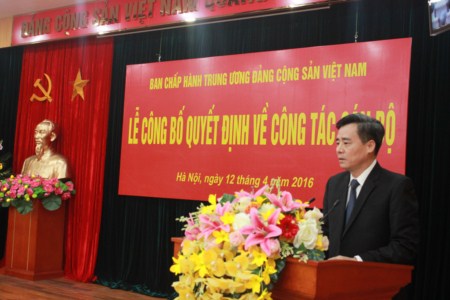 
Đồng chí Nguyễn Quang Dương phát biểu nhận nhiệm vụ.
