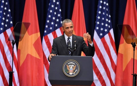 
Tổng thống Obama phát biểu về quan hệ Việt-Mỹ tại Trung tâm Hội nghị Quốc gia ngày 24/5.
