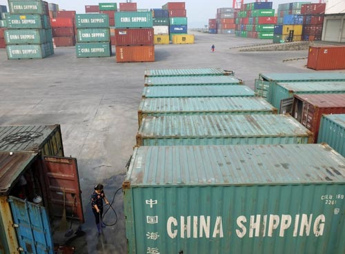 Thâm hụt thương mại thường niên giữa Mỹ và Trung Quốc đạt mức cao kỷ lục năm ngoái Ảnh: AP