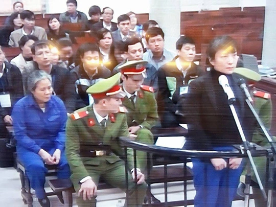 Bị cáo Phạm Thị Bích Lương trong vụ xét xử đại án làm thất thoát gần 2.500 tỉ đồng tại Ngân hàng Nông nghiệp và Phát triển nông thôn (Agribank) Chi nhánh Nam Hà Nội được xét xử cuối năm 2015