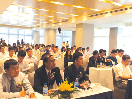 
Diễn đàn thương hiệu Việt Nam 2015 “kết nối doanh nghiệp thương hiệu Quốc gia - nâng cao năng lực cạnh tranh”. 
