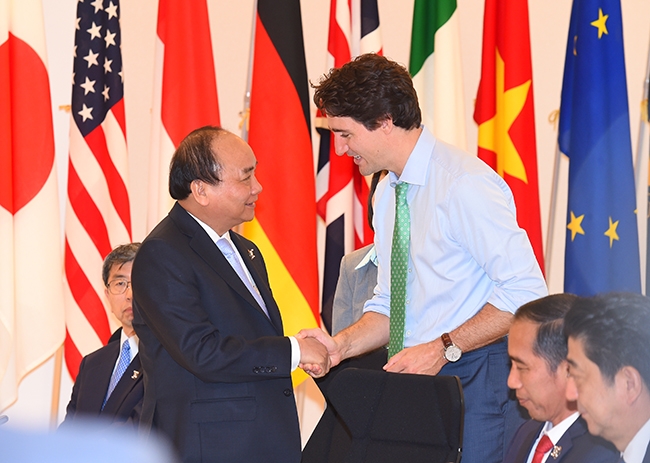 
Thủ tướng Nguyễn Xuân Phúc có cuộc gặp song phương với Thủ tướng Canada Justin Trudeau
