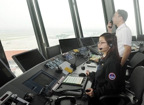 
Kiểm soát viên không lưu điều hành chuyến bay chuyên cơ phải đáp ứng các tiêu chuẩn cao
