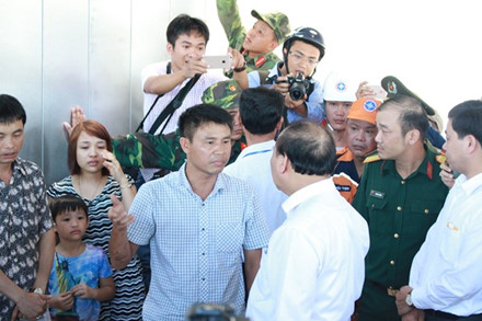 Thủ tướng CP kiểm tra, chỉ đạo xử lý vụ chìm tàu du lịch tại TP. Đà Nẵng.