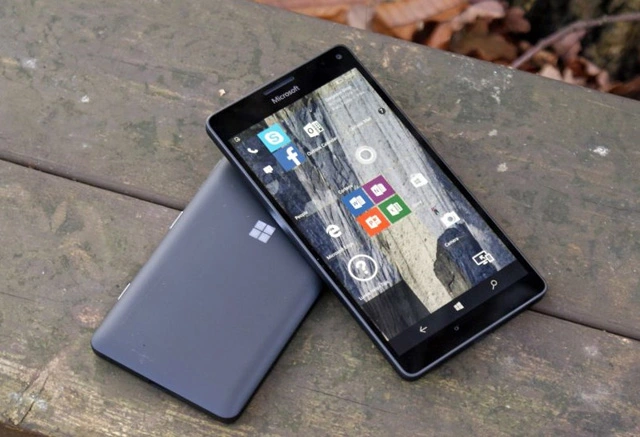 
Để Microsoft có thể tiến lên tương lai, Lumia 950 cần phải là điểm kết thúc của Lumia.
