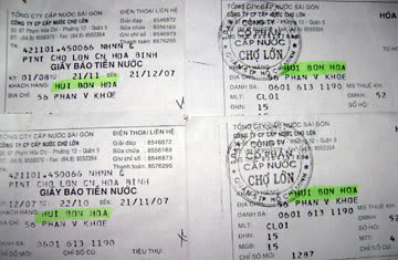 
Giấy báo tiền nước của một ngôi nhà ờ quận 6, TP.HCM vẫn ghi khách hàng là Hui Bon Hoa - Ảnh tư liệu
