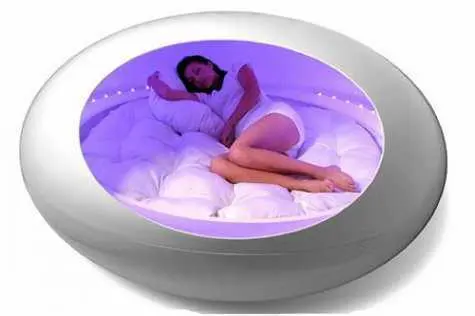 Nếu bạn cần một khoảng không nghỉ ngơi yên tĩnh, bạn muốn hạn chế ánh sáng trong giấc ngủ. Hãy chọn ngay cho mình mẫu giường ngủ hình quả trứng này.