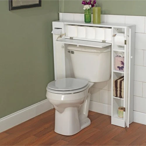 Khu vực vệ sinh cũng được thiết kế để tận dụng tối đa từng góc nhỏ để trữ đồ.