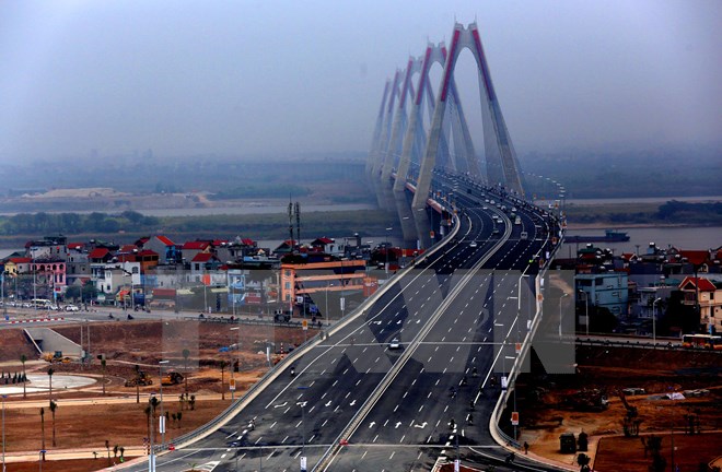 
Cầu Nhật Tân. (Nguồn: TTXVN)
