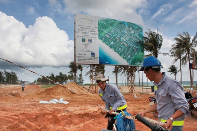 Giá đất ở Phú Quốc ăn theo các dự án nghìn tỉ đang được rầm rộ triển khai tại đây - Ảnh: Đình Dân