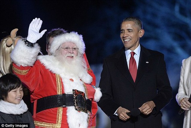 
Tổng thống Obama và người dân Mỹ chào đón Giáng sinh. (Nguồn: Getty Images)
