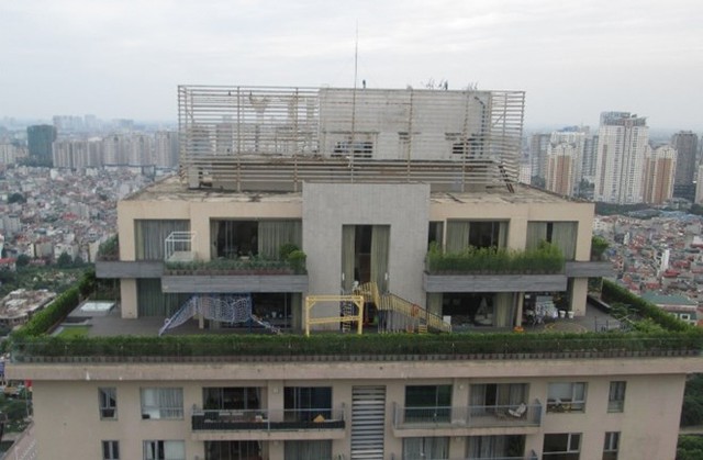 Chủ đầu tư đã cơi nới một số căn hộ penthouse ở tầng kỹ thuật và tầng mái đã bán từ năm 2010.