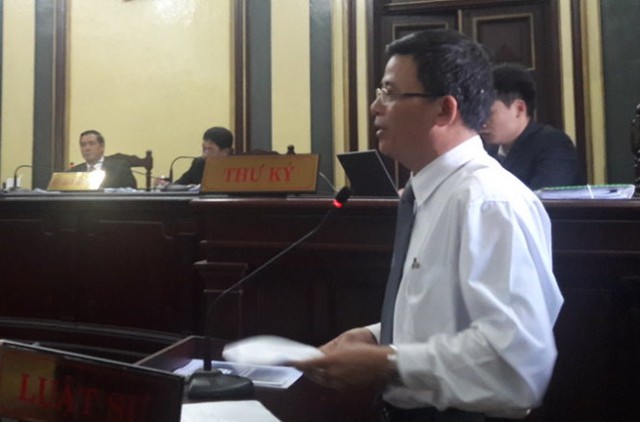 Luật sư Lưu Văn Tám, bảo vệ quyền lợi cho Ngân hàng Phương Nam - Ảnh: Hoàng Điệp