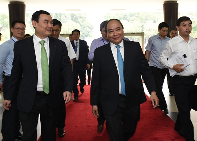
Thủ tướng Chính phủ Nguyễn Xuân Phúc chủ trì Hội nghị doanh nghiệp Việt Nam năm 2016. Ảnh: VGP
