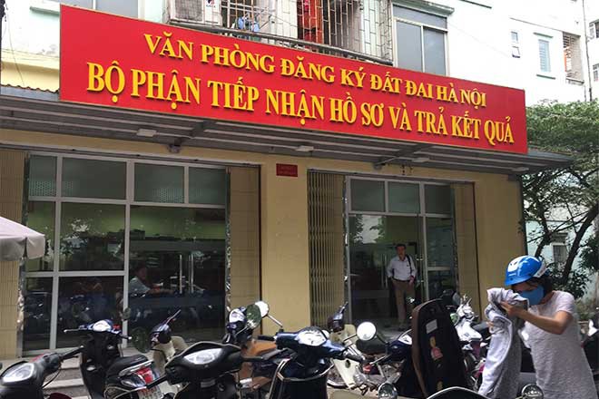 Hà Nội cấp sổ đỏ cá nhân qua mạng từ 1.8: Có sự nhầm lẫn về thông tin