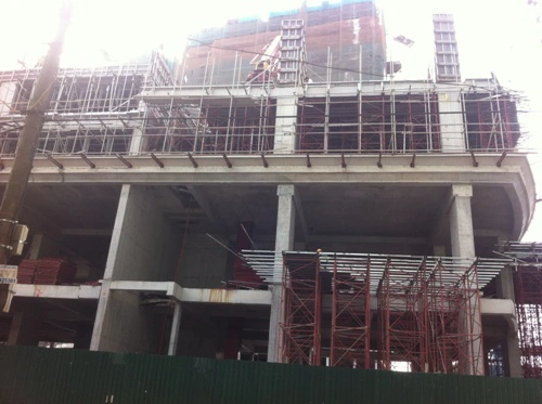 
Tháng 3/2016, công trình mới xây dựng đến tầng 5
