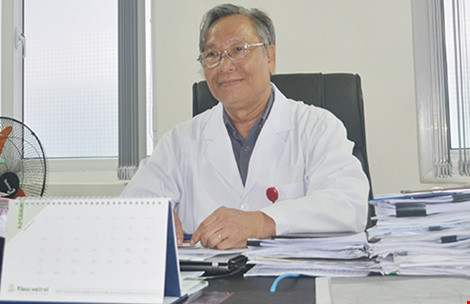 Ông Trịnh Lương Trân, nguyên Giám đốc BV Ung thư Đà Nẵng. Ảnh: TẤN TÀI