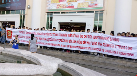 Big C kêu gọi chính quyền TP Đà Nẵng can thiệp giải quyết vụ việc . Ảnh: Minh Tuấn