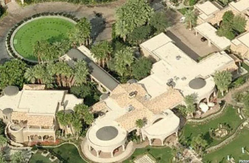 
Bất động sản ở Rancho Mirage, California chỉ là một phần nhỏ trong bộ sưu tập của tỷ phú nổi tiếng.
