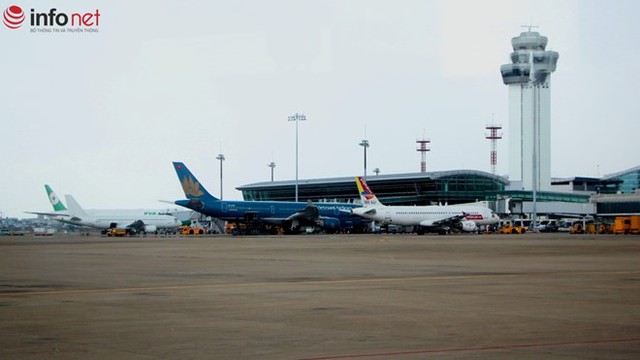 
Mộc góc sân bay Tân Sơn Nhất
