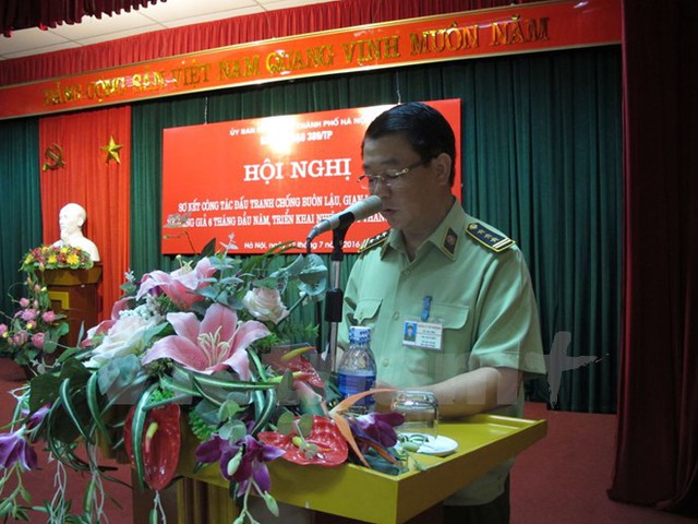 
Ông Chu Xuân Kiên, Chi Cục trưởng Chi cục Quản lý thị trường Hà Nội đang phát biểu. (Ảnh: Đức Duy/Vietnam+)
