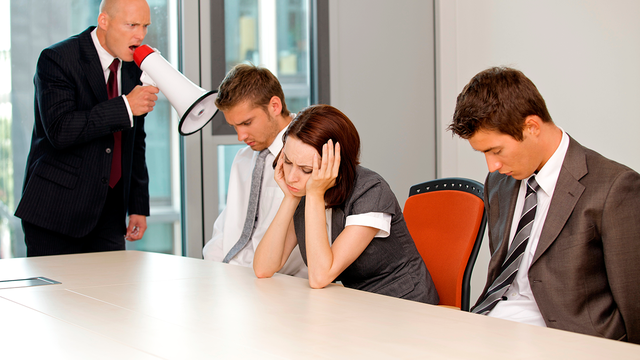 
Sự chuyên quyền của một người sếp tồi là gốc rễ dẫn đến bệnh trầm cảm của nhân viên.
