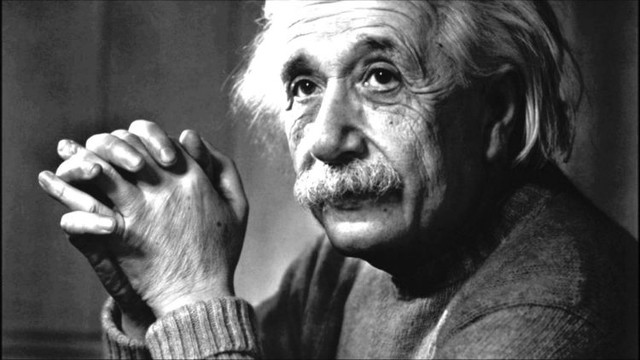 
Albert Einstein thuộc hơn 10% dân số thế giới thuận tay trái.
