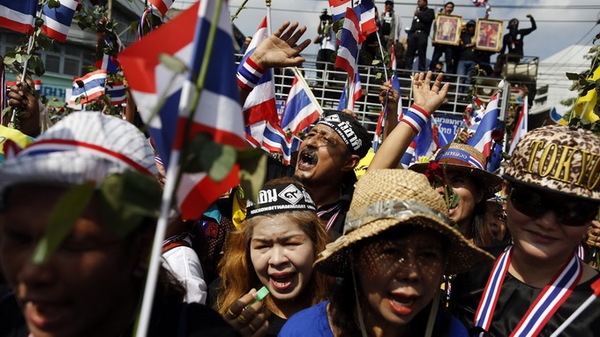 Người biểu tình Thái Lan chiếm trụ sở Bộ Tài chính