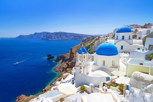 9 bức ảnh tuyệt đẹp khiến bạn muốn ghé thăm đảo Santorini, Hy Lạp ngay lập tức