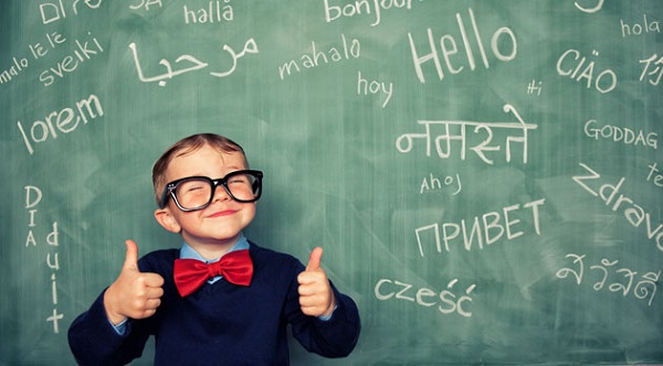 Tại sao người lớn học ngoại ngữ vất vả hơn trẻ em?